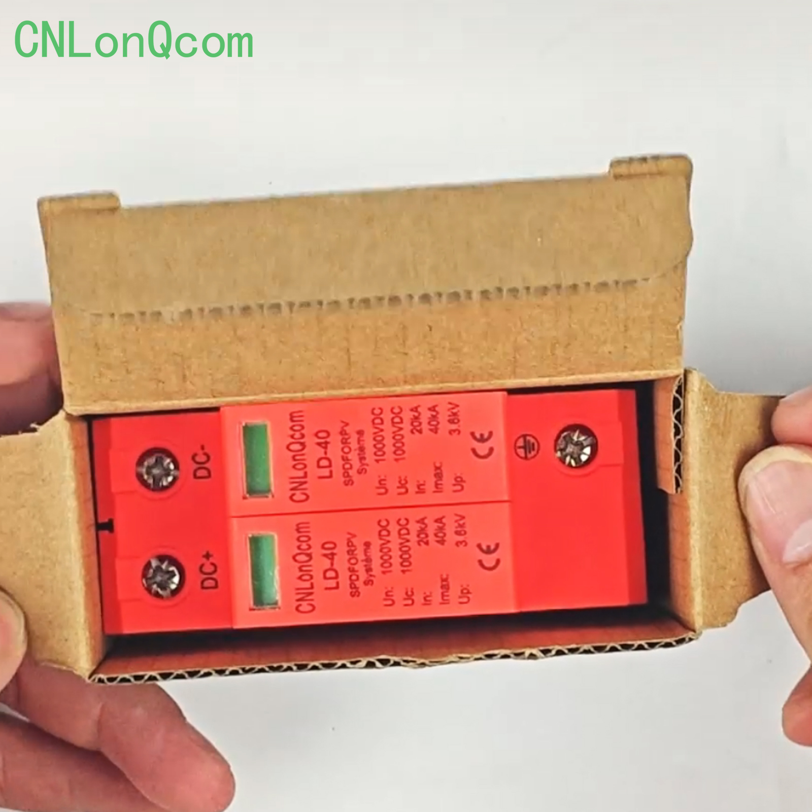 CNLonQcom présente le parasurtenseur solaire CC LD-40 2P 1 000 V